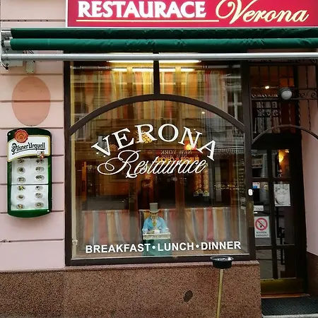 Zeyerova 17 * 카를로비바리