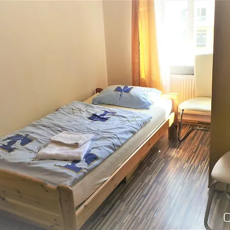 Zeyerova 17 * Karlovy Vary
